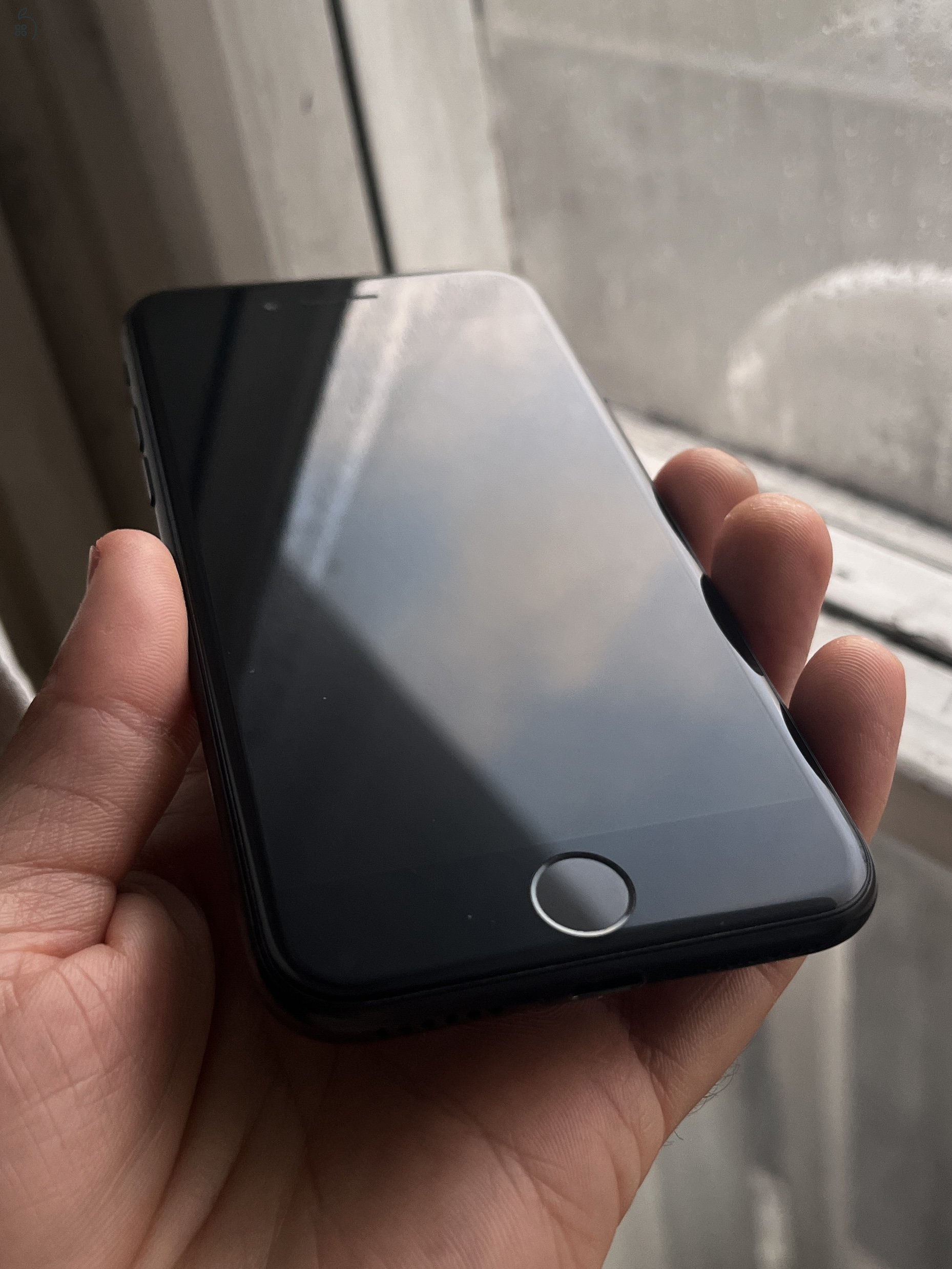 iPhone 7 32GB fekete független szép állapotban (79% akku)