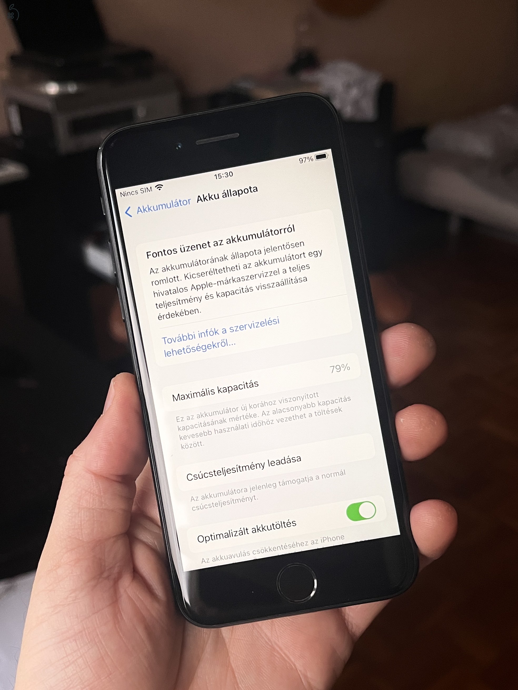 iPhone 7 32GB fekete független szép állapotban (79% akku)