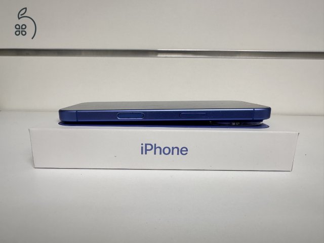 Üzletből,  Apple garanciával, iPhone 16 128GB ultramarin  új állapotban, 95%os akku dobozában.