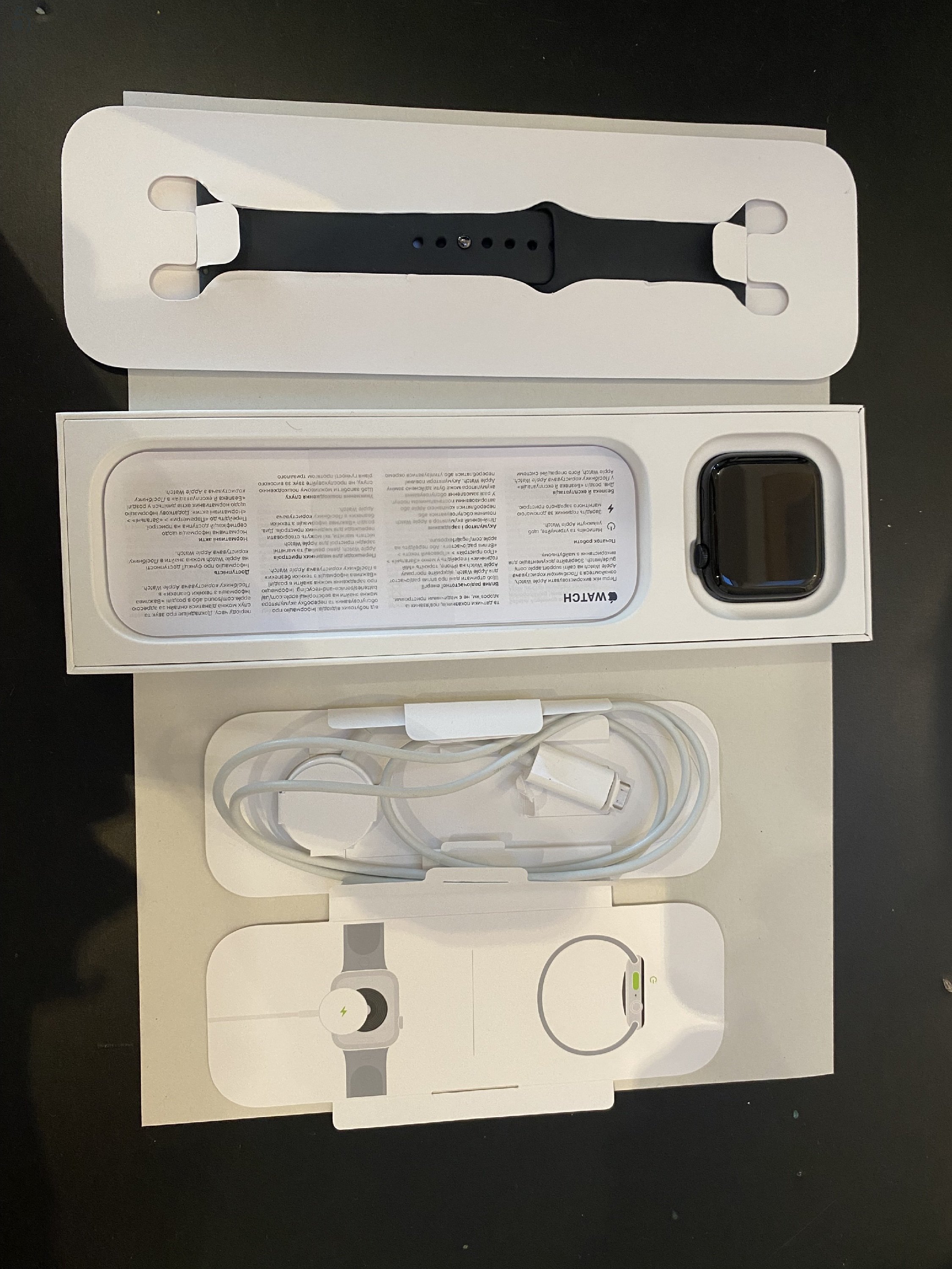 Apple Watch SE 2024 44mm midnight 