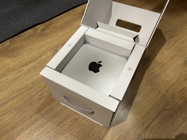 Mac Studio (M4 Max, 36 GB RAM, 512 GB SSD, 2025)