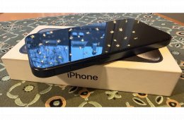 Karcmentes iPhone 15 Pro 256 GB blue magánszemélytől eladó