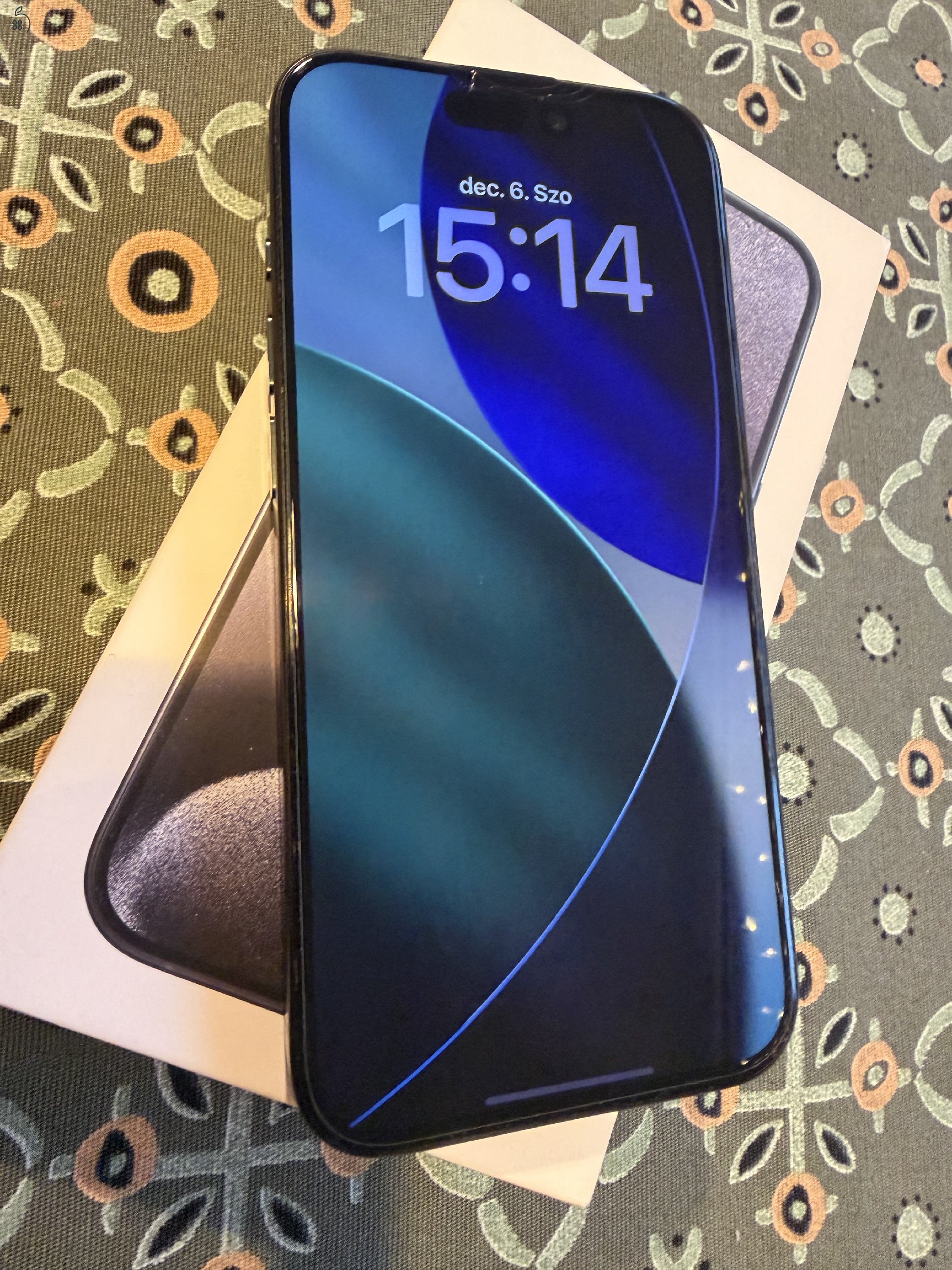 Karcmentes iPhone 15 Pro 256 GB blue magánszemélytől eladó