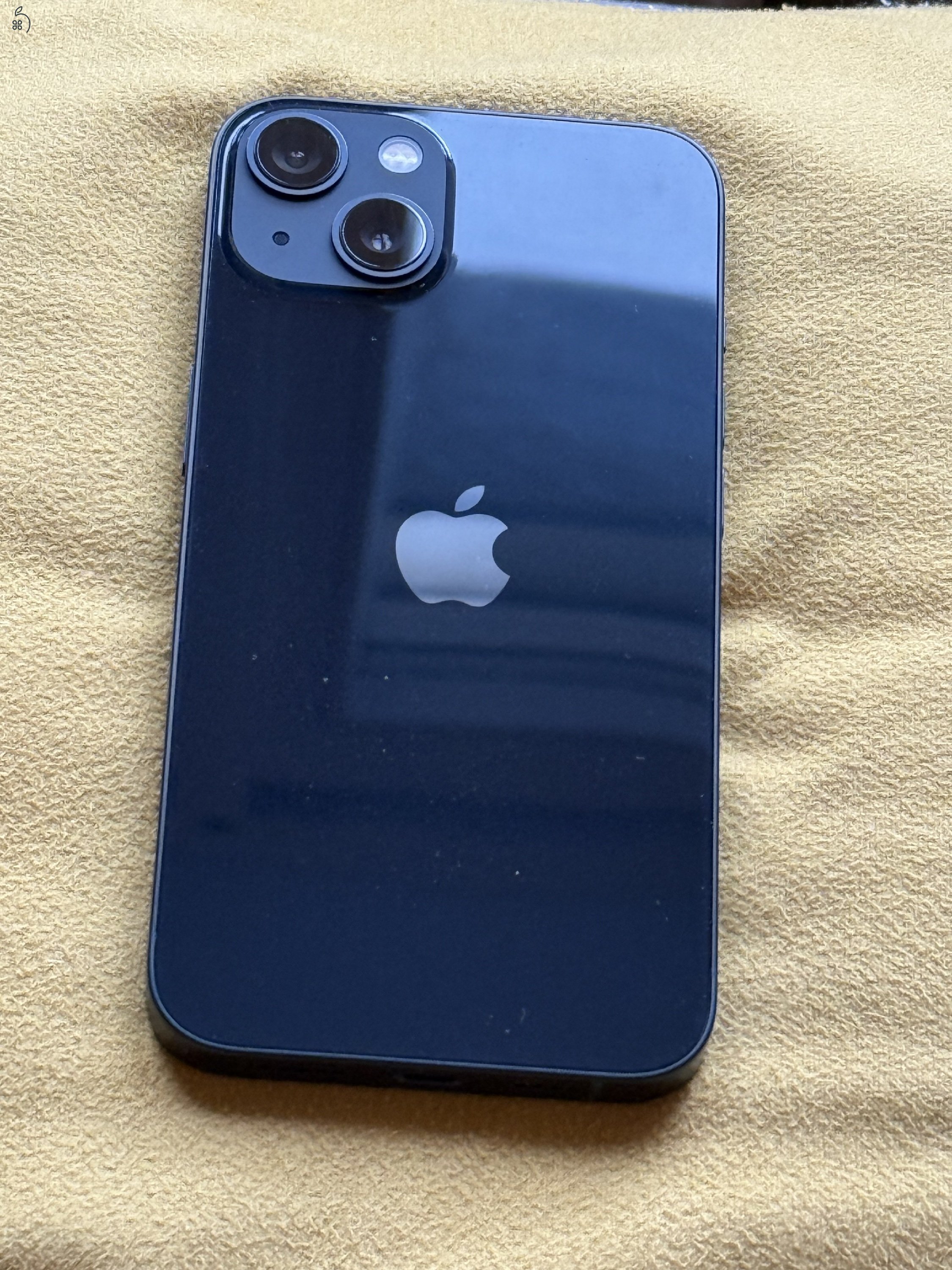 Iphone 13 - 16 honap iStyle gari - 100% akku