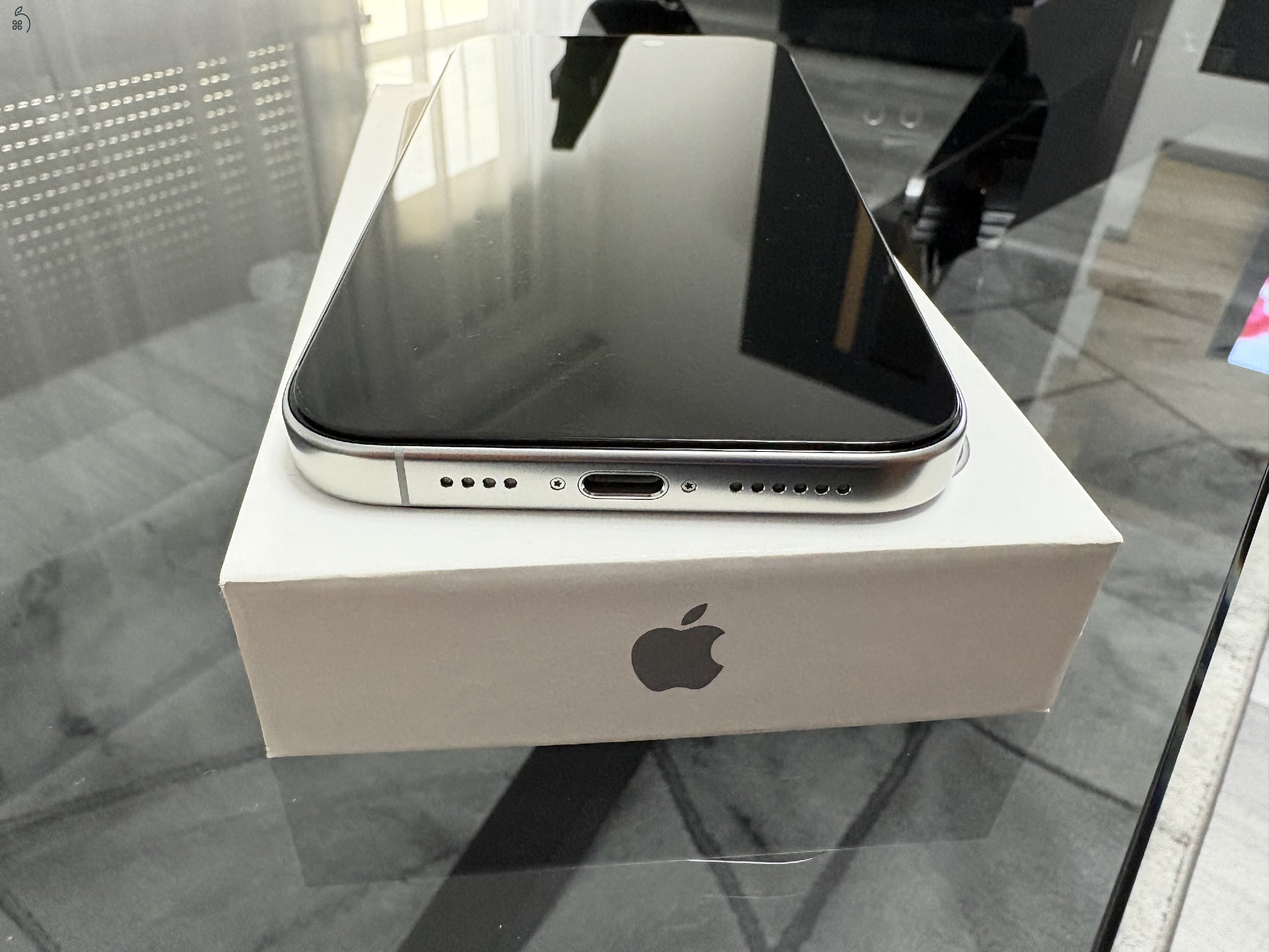 iPhone16 promax256GB white Titanium Garanciális,kártyafüggetlen!!!