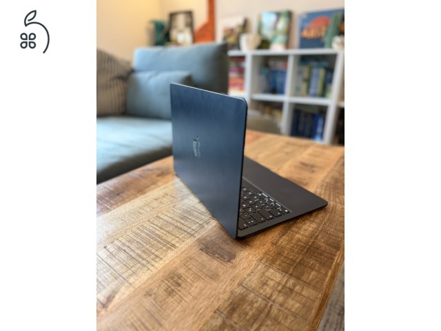  Apple MacBook Air M3 (2024) / 256GB SSD / midnight éjfekete / magyar – 133 megtekintés 