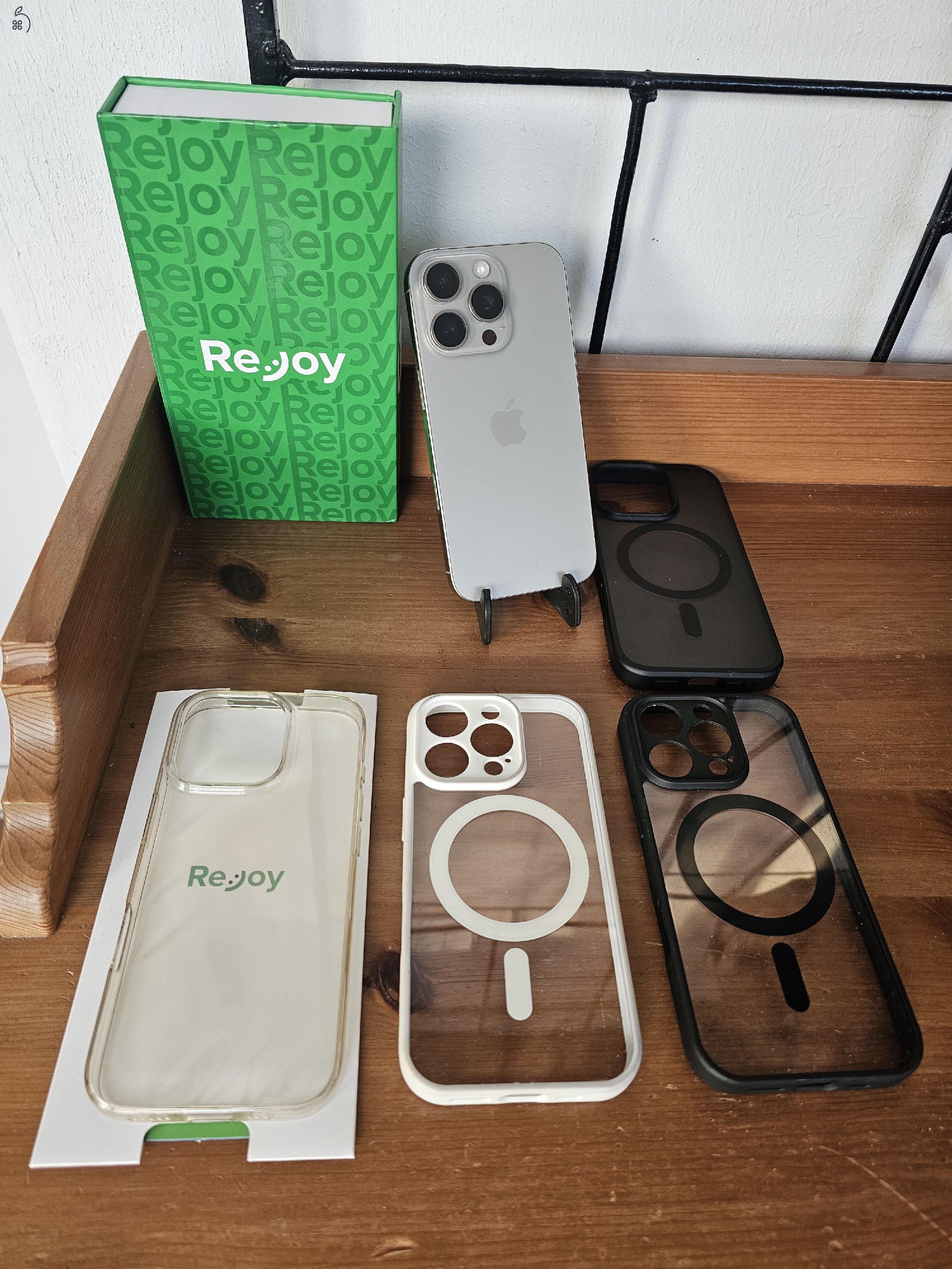 Újszerű Iphone 16 Pro 128Gb Natural Titanium 100% Akku