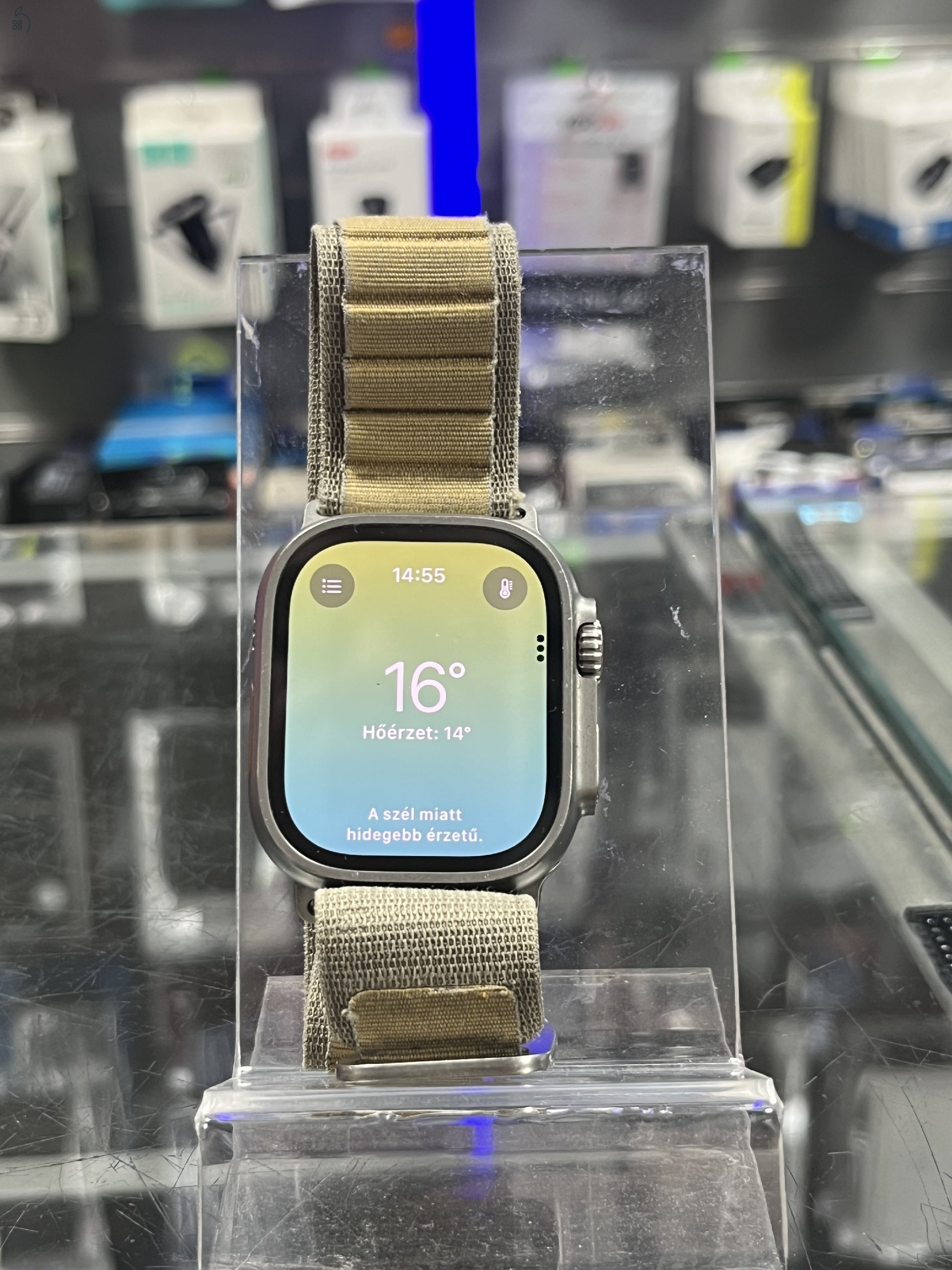 Gyönyörű Watch Ultra 2 (GPS + Cellular) 49MM, natural titan, garanciális 2027.11.04-ig, üzletből