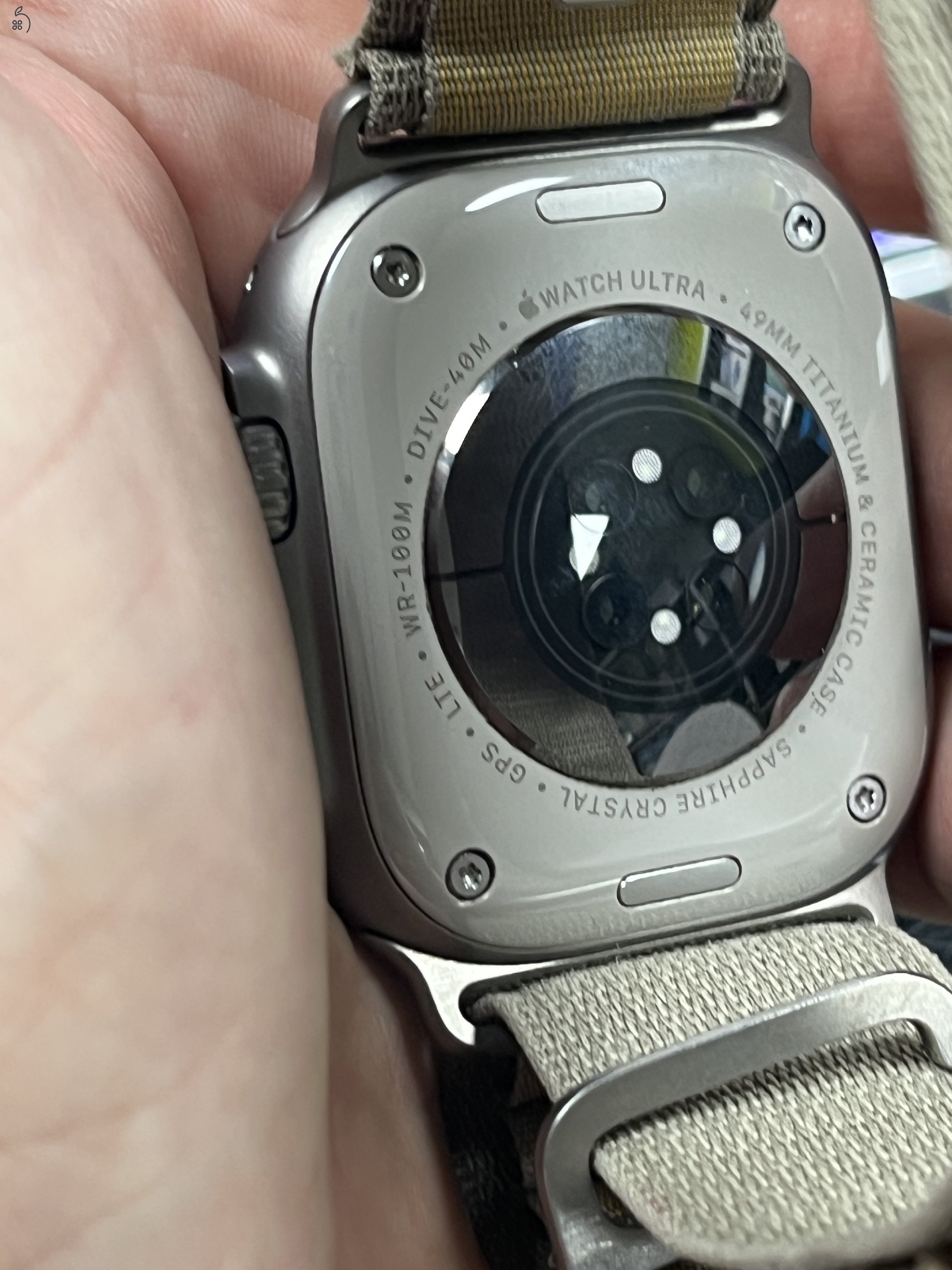 Gyönyörű Watch Ultra 2 (GPS + Cellular) 49MM, natural titan, garanciális 2027.11.04-ig, üzletből