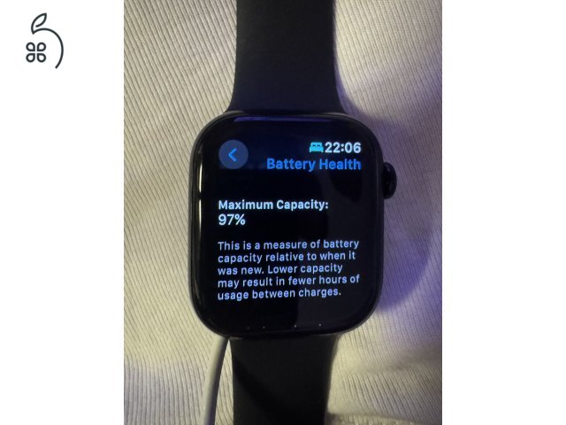 Apple Watch S10 / 42mm / GPS / Kozmoszfekete