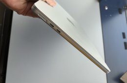 Apple MacBook Air M2 13’ (2022) 256 GB, 8 GB RAM, Ezüst