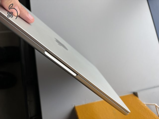 Apple MacBook Air M2 13’ (2022) 256 GB, 8 GB RAM, Ezüst