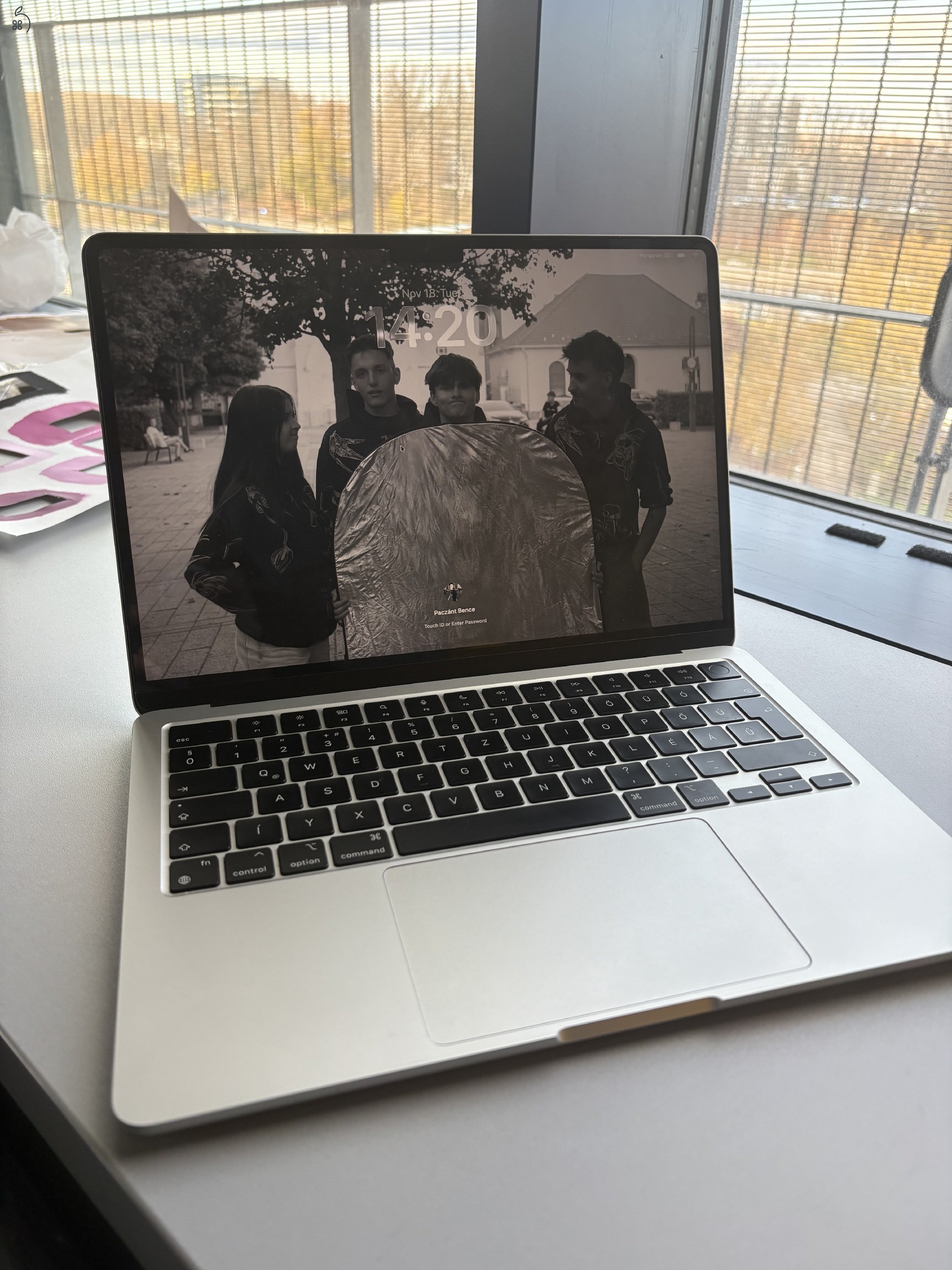 Apple MacBook Air M2 13’ (2022) 256 GB, 8 GB RAM, Ezüst