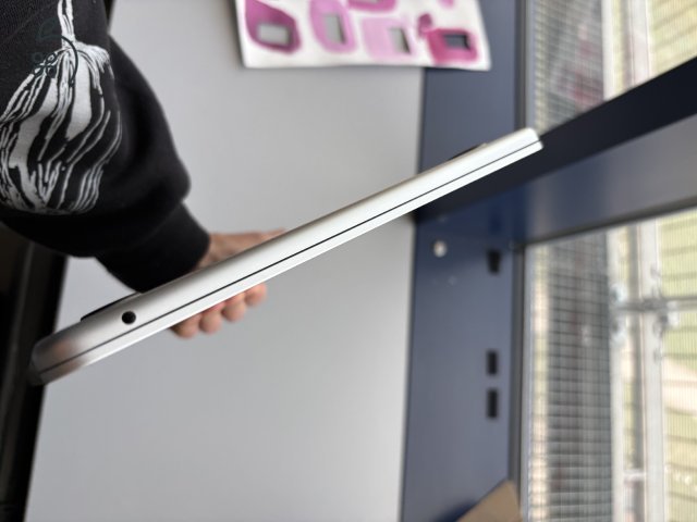 Apple MacBook Air M2 13’ (2022) 256 GB, 8 GB RAM, Ezüst