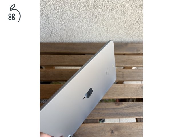 iPad Air 4 10.9” 64GB Wi-Fi
