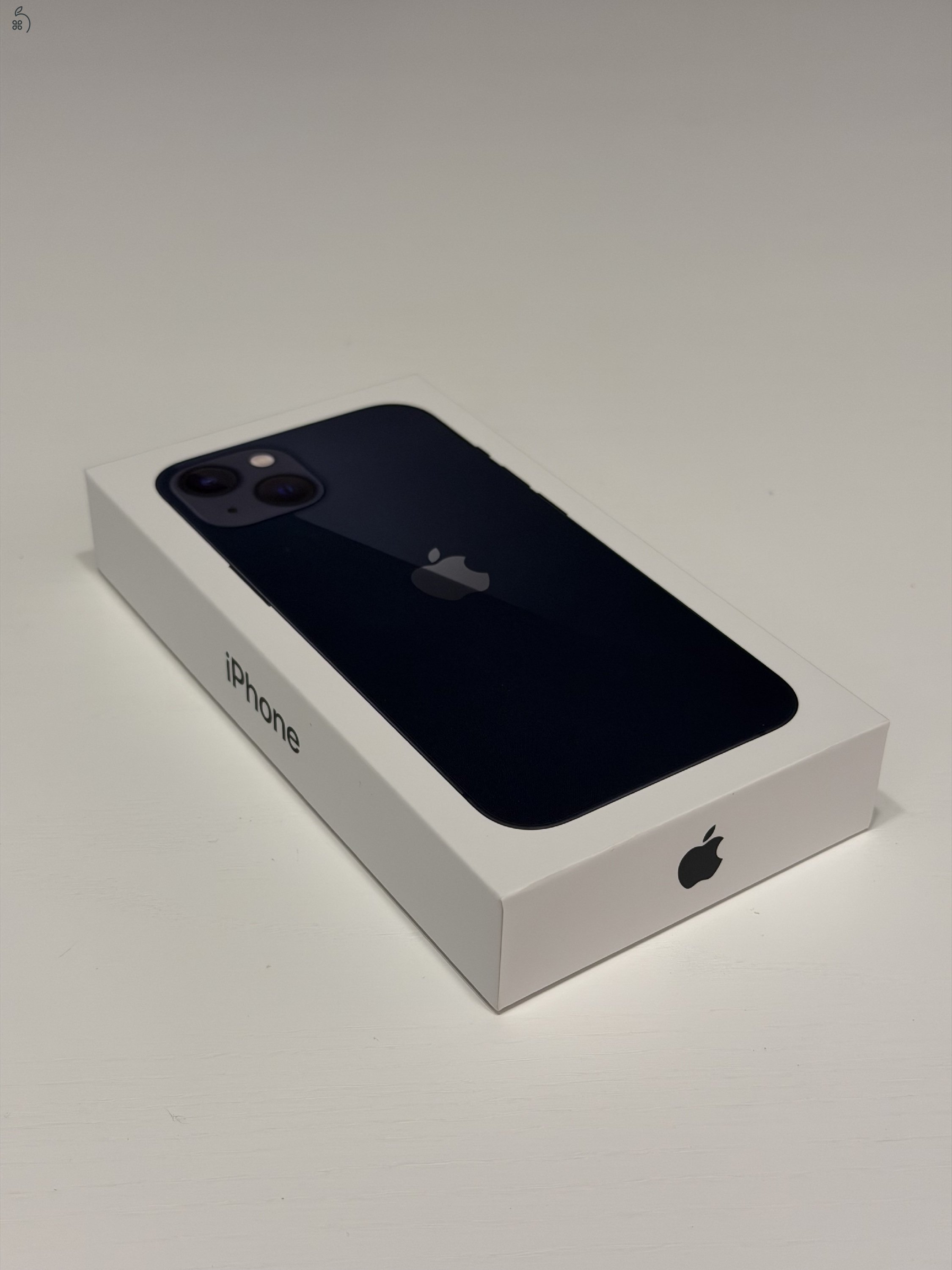 iPhone 13 újszerű használt