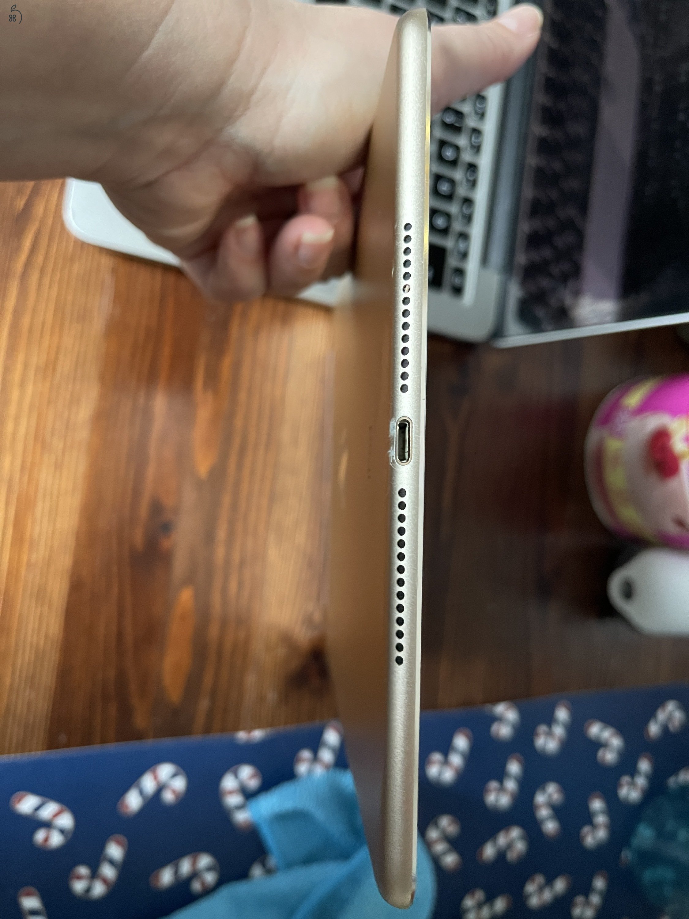 iPad Air 2 Gold 64 GB Wi-Fi + SIM kártyás készülék eladó