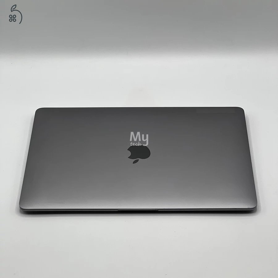 MacBook Air 13″ 2020, M1 8 Cores, 16 GB RAM, 7 core GPU, 256 GB SSD 27% Áfás (0225AB-3644)