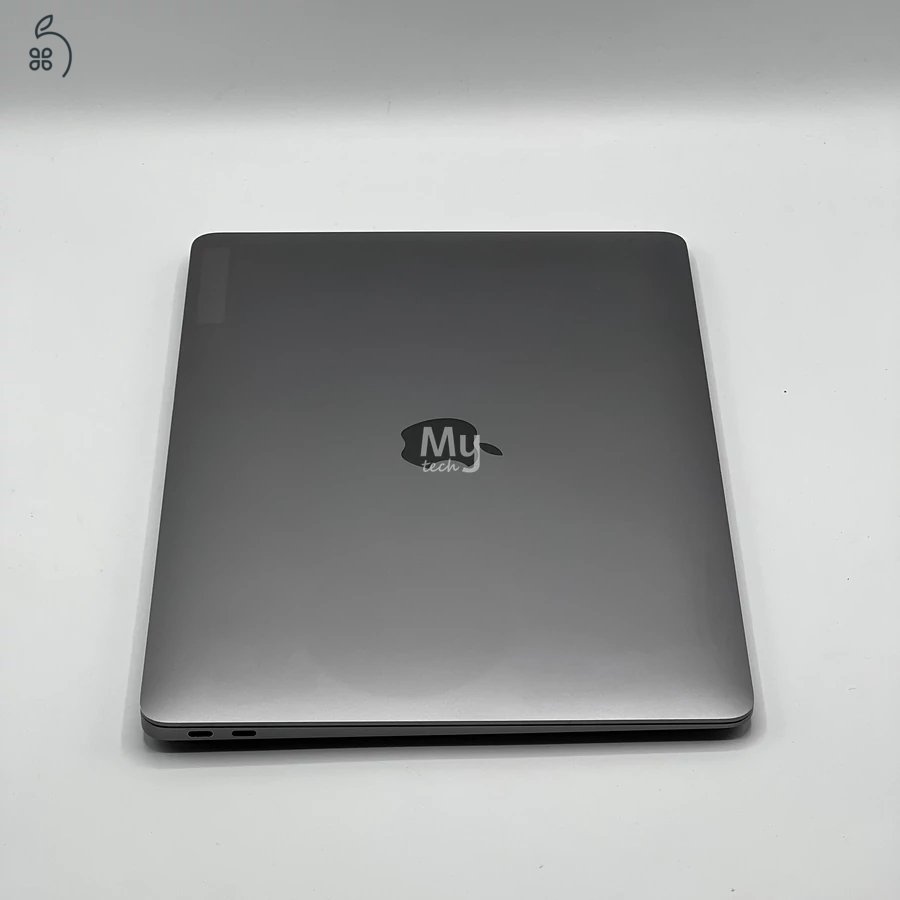 MacBook Air 13″ 2020, M1 8 Cores, 16 GB RAM, 7 core GPU, 256 GB SSD 27% Áfás (0225AB-3644)