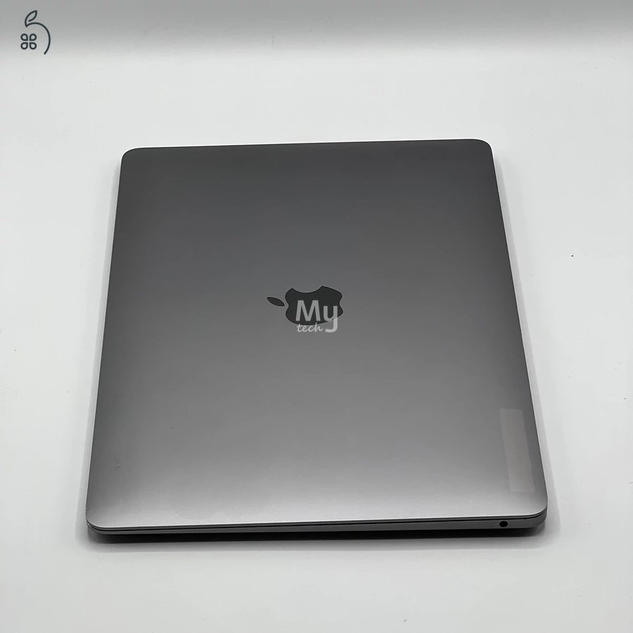 MacBook Air 13″ 2020, M1 8 Cores, 16 GB RAM, 7 core GPU, 256 GB SSD 27% Áfás (0225AB-3644)