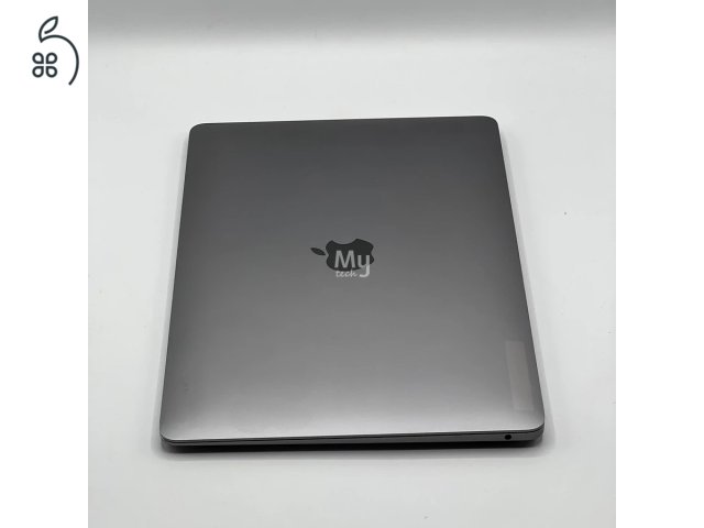 MacBook Air 13″ 2020, M1 8 Cores, 16 GB RAM, 7 core GPU, 256 GB SSD 27% Áfás (0225AB-3644)