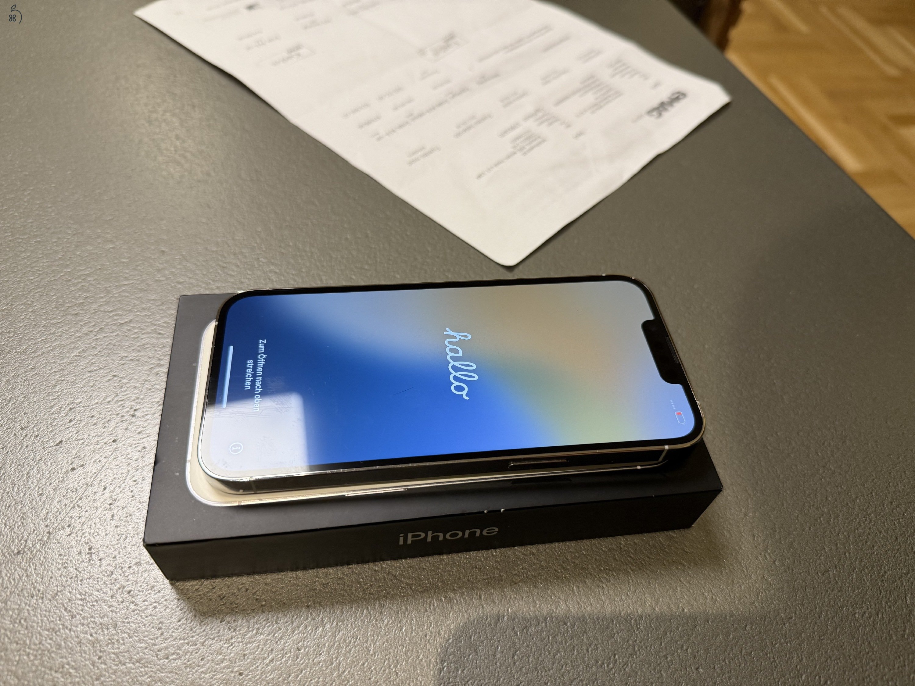 Használt, fehér színű, szép állapotú  13 pro eladó,