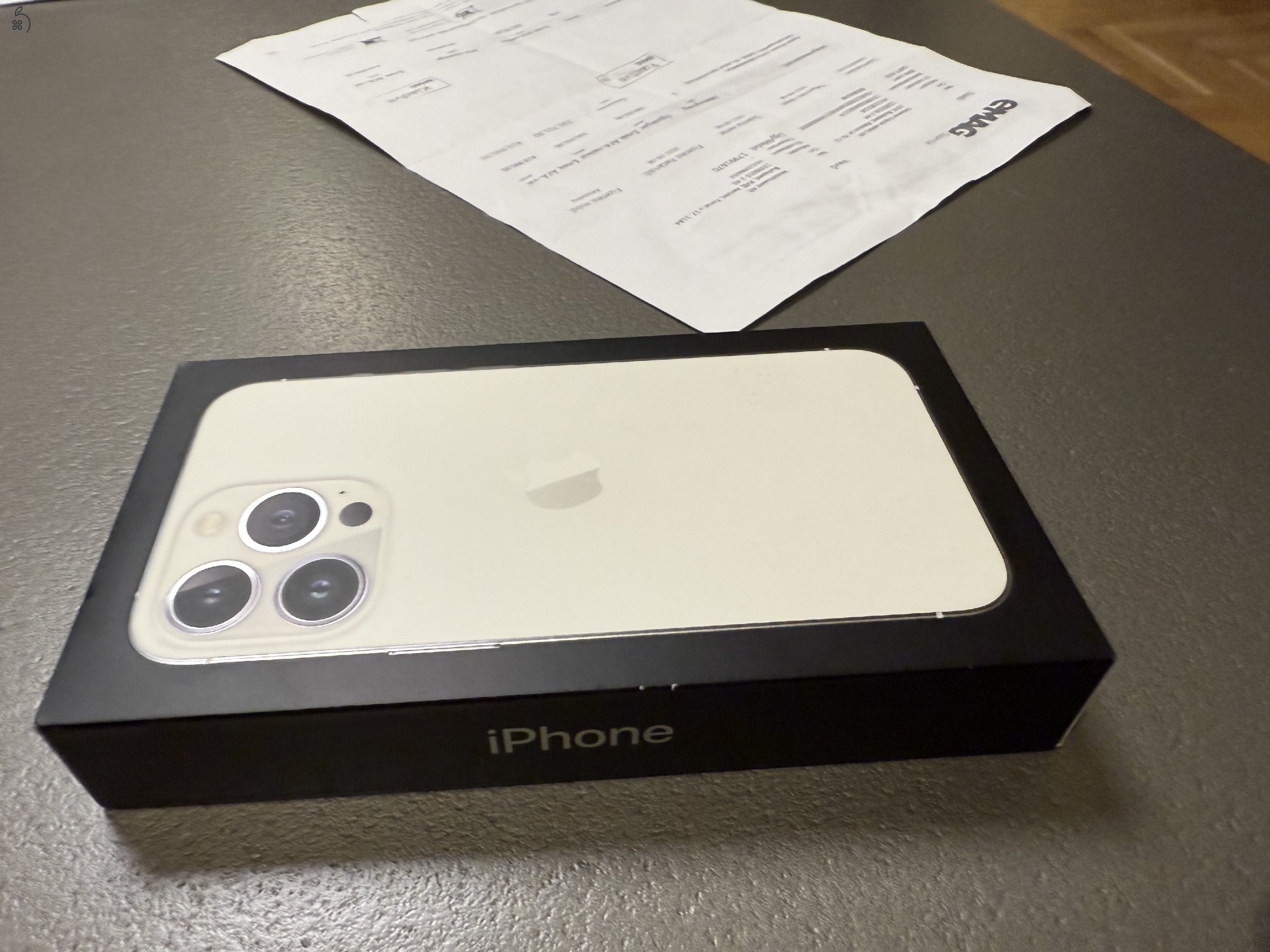 Használt, fehér színű, szép állapotú  13 pro eladó,