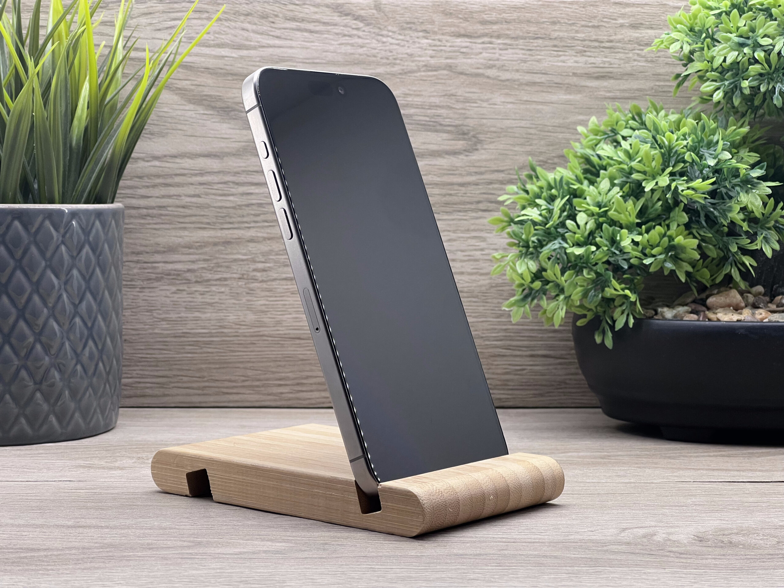 Hibátlan iPhone 15 Pro Max Natural Titanium 256GB 2 ÉV Garanciával Számlával 91% Akku