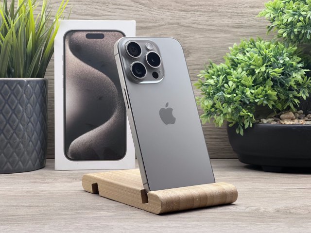 Hibátlan iPhone 15 Pro Natural Titanium 128GB 2 ÉV Garanciával Számlával 90% Akku