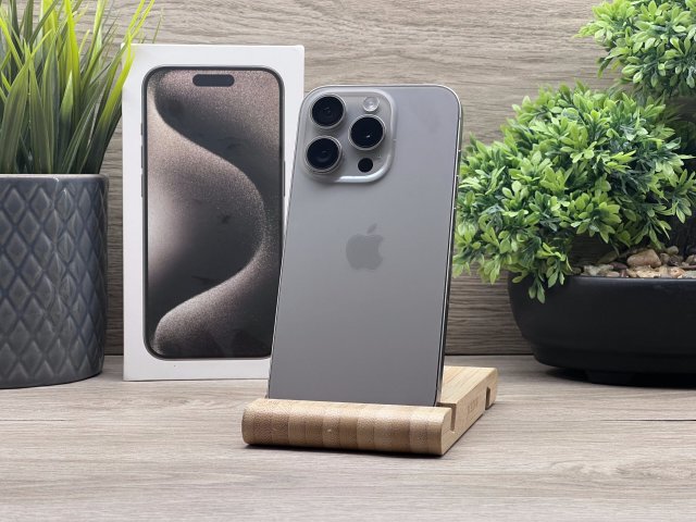Hibátlan iPhone 15 Pro Natural Titanium 128GB 2 ÉV Garanciával Számlával 90% Akku