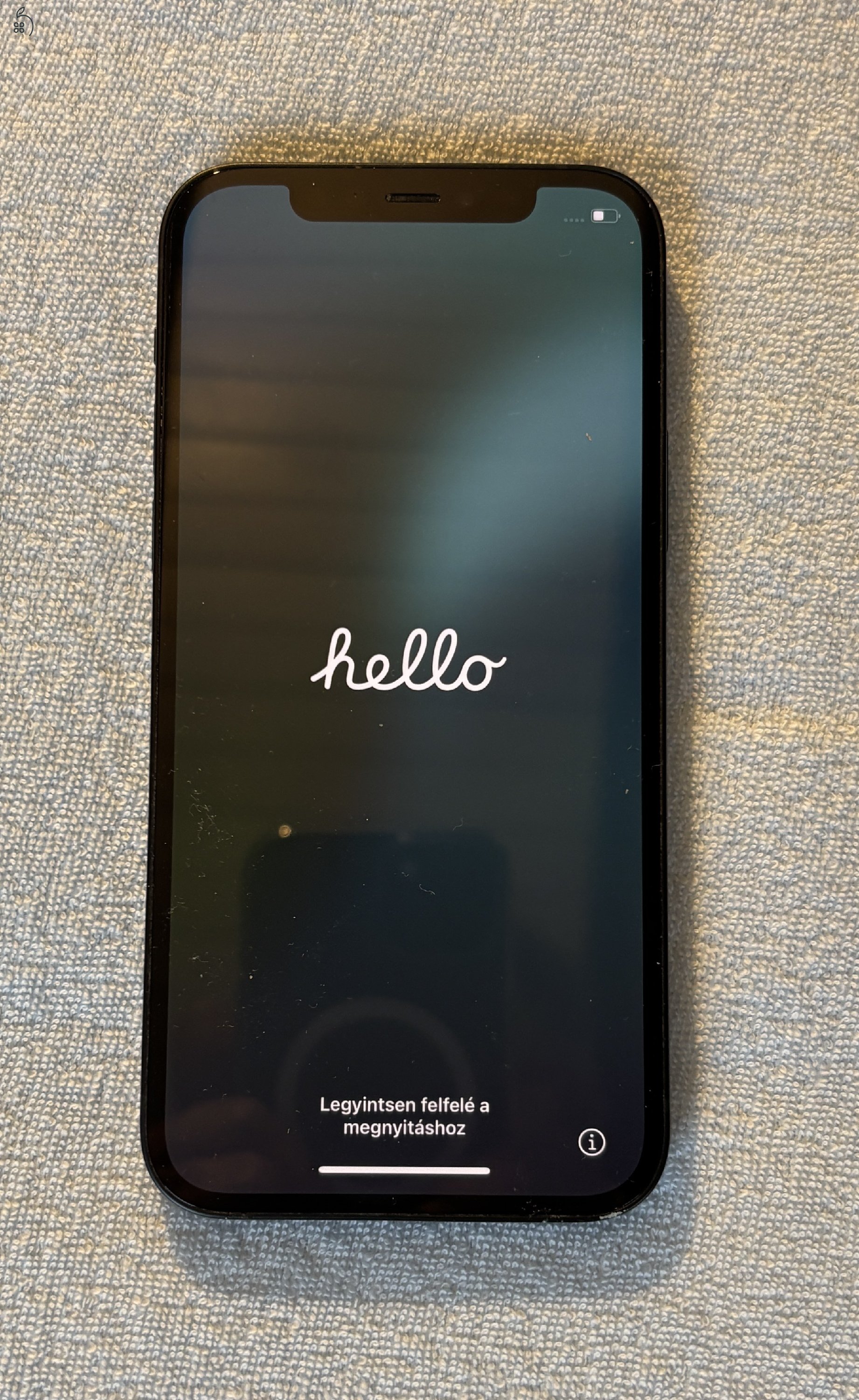 Apple iPhone 12, 64GB, kártyafüggetlen, fekete mobiltelefon eladó