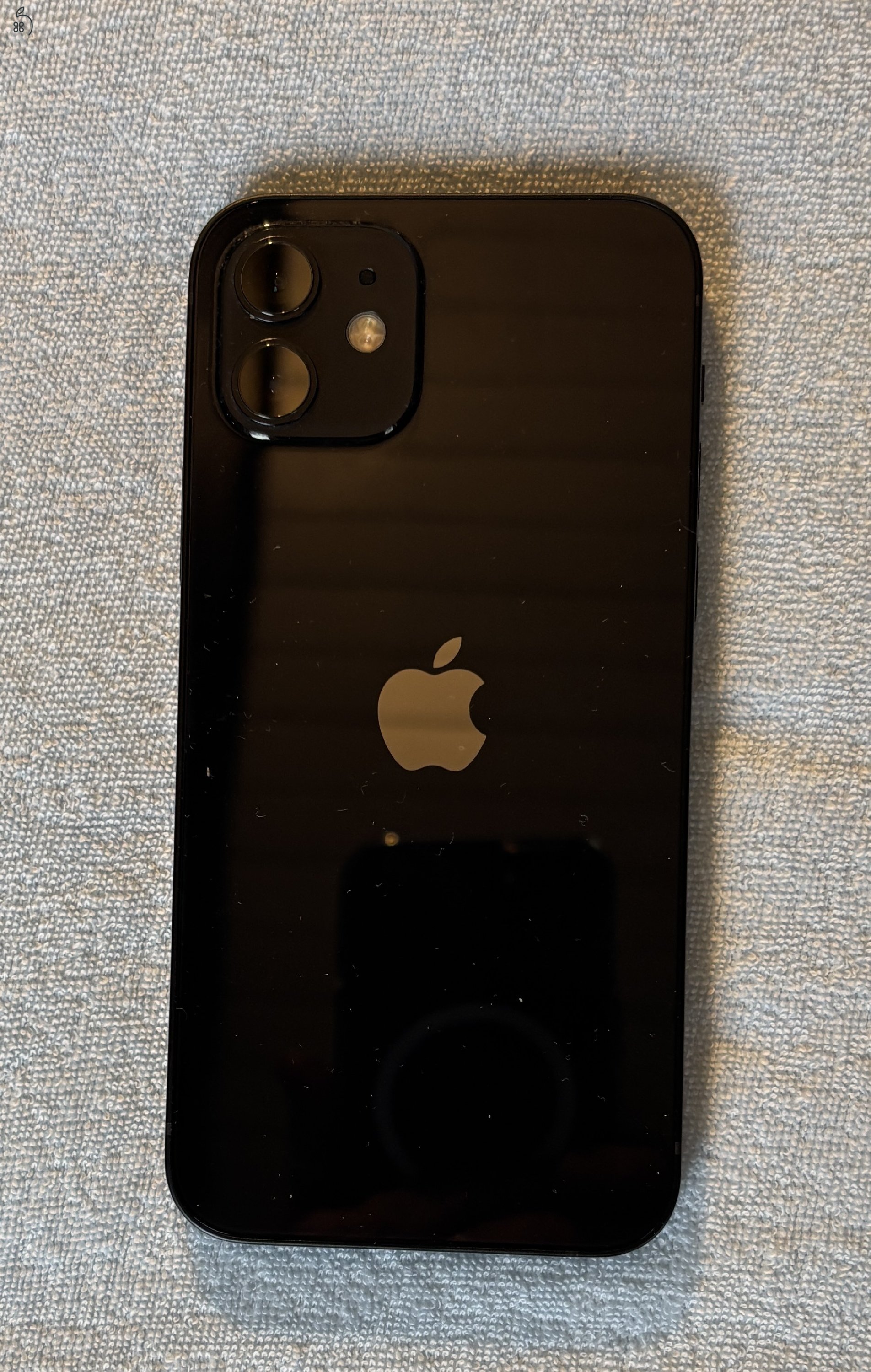 Apple iPhone 12, 64GB, kártyafüggetlen, fekete mobiltelefon eladó