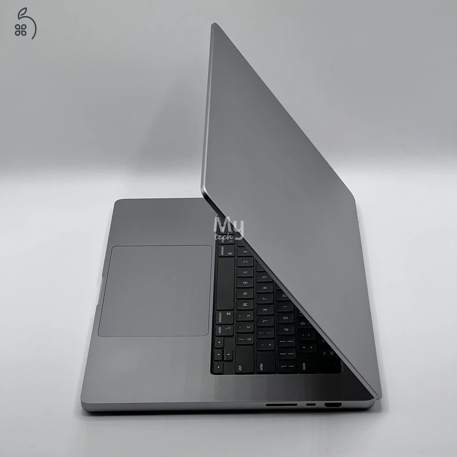 MacBook Pro 16″ 2021, M1 Pro 10 Cores, 32 GB RAM, 16 core GPU, 512 GB SSD 27% Áfás (0210AB-3525)