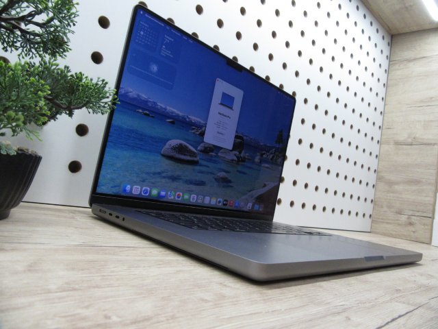 Apple MacBook Pro 16” (2021, M1 Pro) – Liquid Retina XDR + ProMotion 120 Hz, akár 21 óra – 32 GB RAM – 1 TB SSD – Használt, megkímélt – 280 ciklus / 86% akku – 3 hónap garancia