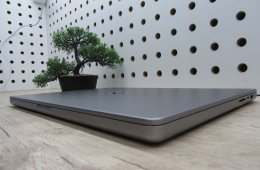 Apple MacBook Pro 16” (2021, M1 Pro) – Liquid Retina XDR + ProMotion 120 Hz, akár 21 óra – 32 GB RAM – 512 GB SSD – Használt, szép állapot – 335 ciklus / 87% akku – 3 hónap garancia