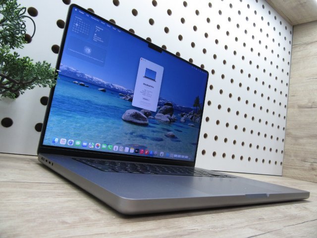Apple MacBook Pro 16” (2021, M1 Pro) – Liquid Retina XDR + ProMotion 120 Hz, akár 21 óra – 32 GB RAM – 512 GB SSD – Használt, szép állapot – 335 ciklus / 87% akku – 3 hónap garancia