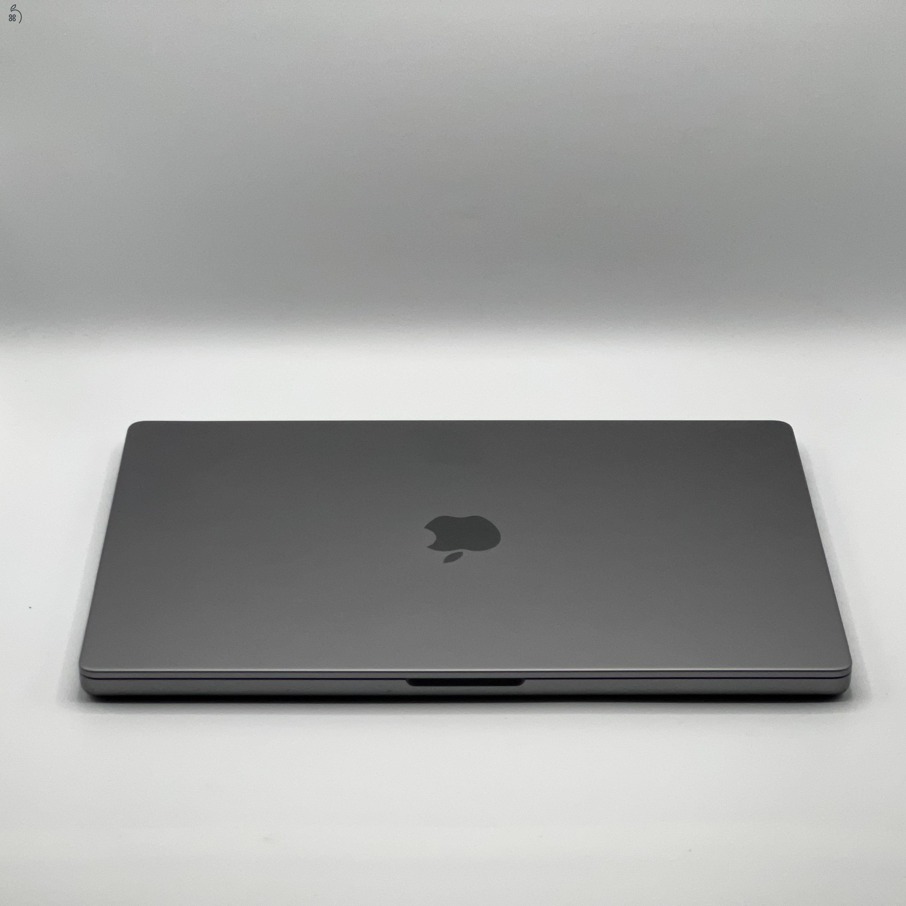 MacBook Pro 16″ 2021, M1 Pro 10 Cores, 32 GB RAM, 16 core GPU, 512 GB SSD 27% Áfás (0240AB-3767)