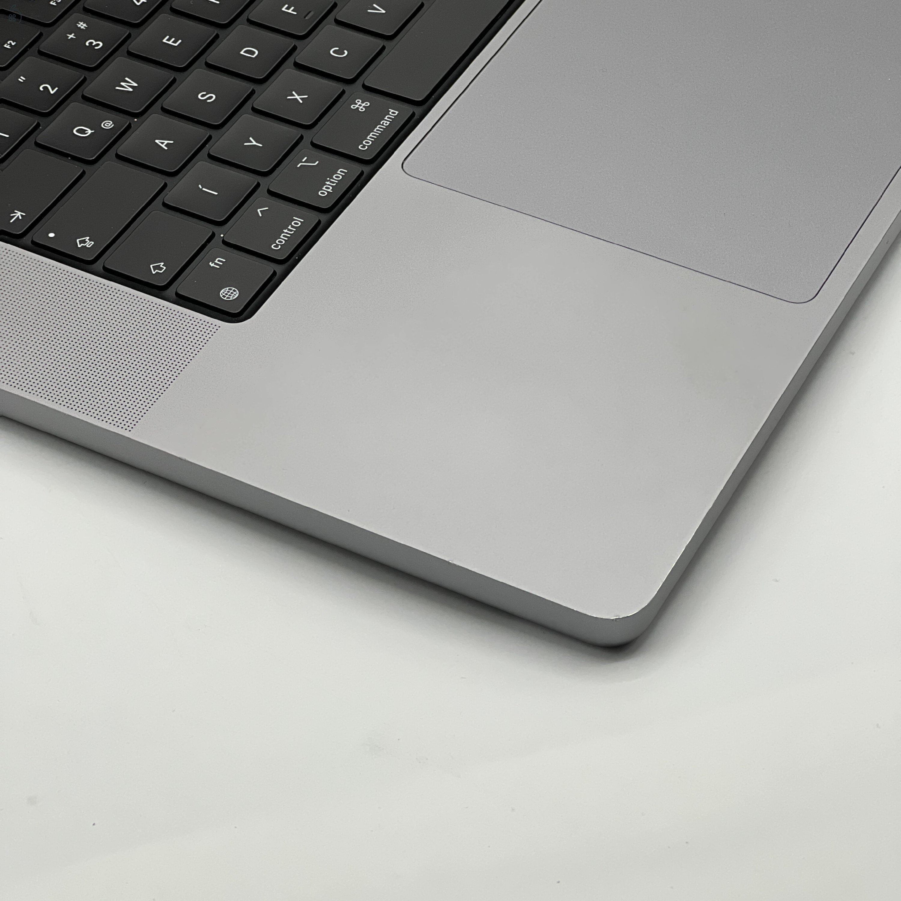 MacBook Pro 16″ 2021, M1 Pro 10 Cores, 32 GB RAM, 16 core GPU, 512 GB SSD 27% Áfás (0337AB-4248)