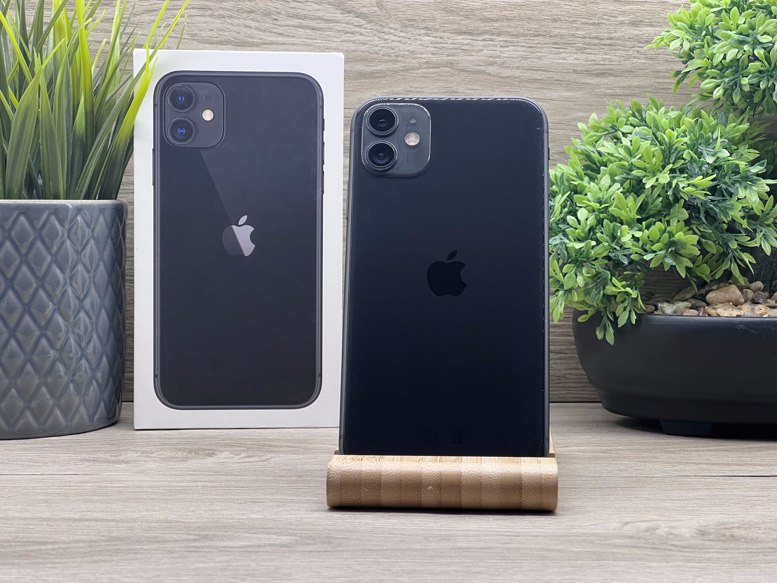 iPhone 11 Black 128GB 2 ÉV Garanciával Számlával 100% Akku