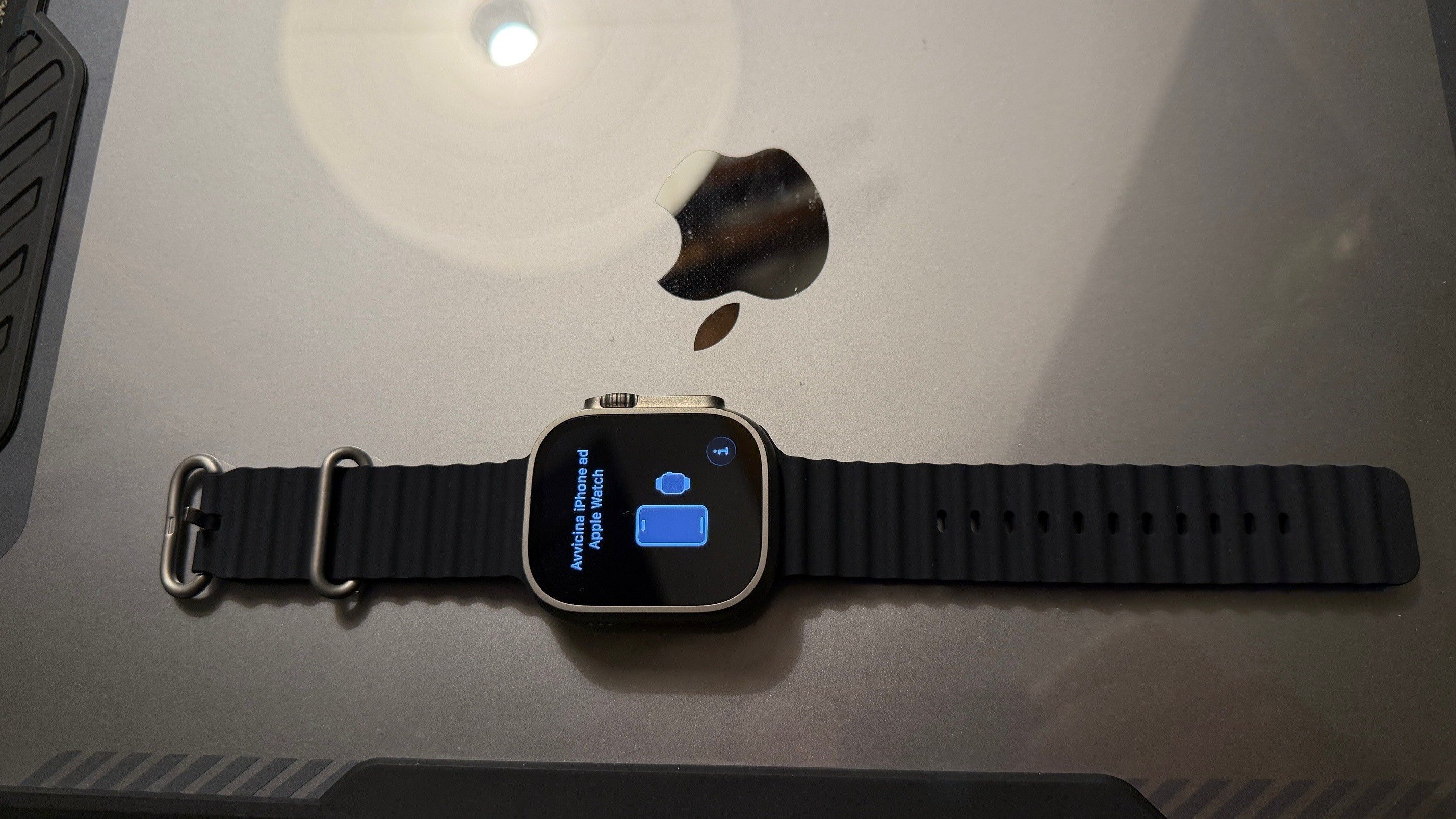 Apple Watch Ultra GPS + Cellular 49mm Natural Titanium 100% akku