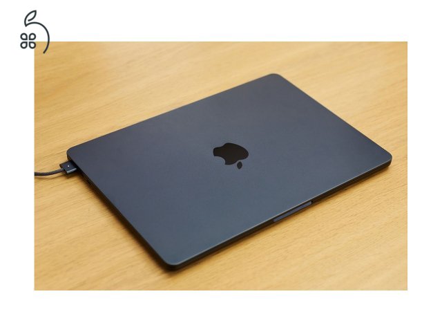 24GB, 2TB tökéletes MacBook Air (M3)