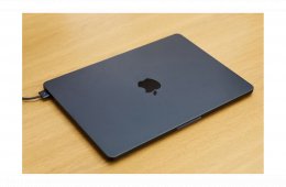 24GB, 2TB tökéletes MacBook Air (M3)