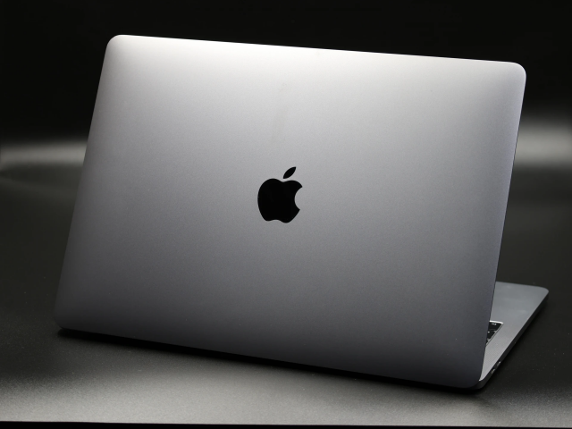 Apple MacBook Pro 13″ Touch Bar 2019 i5 128 GB Space Gray akku - 12 HÓ GARANCIA