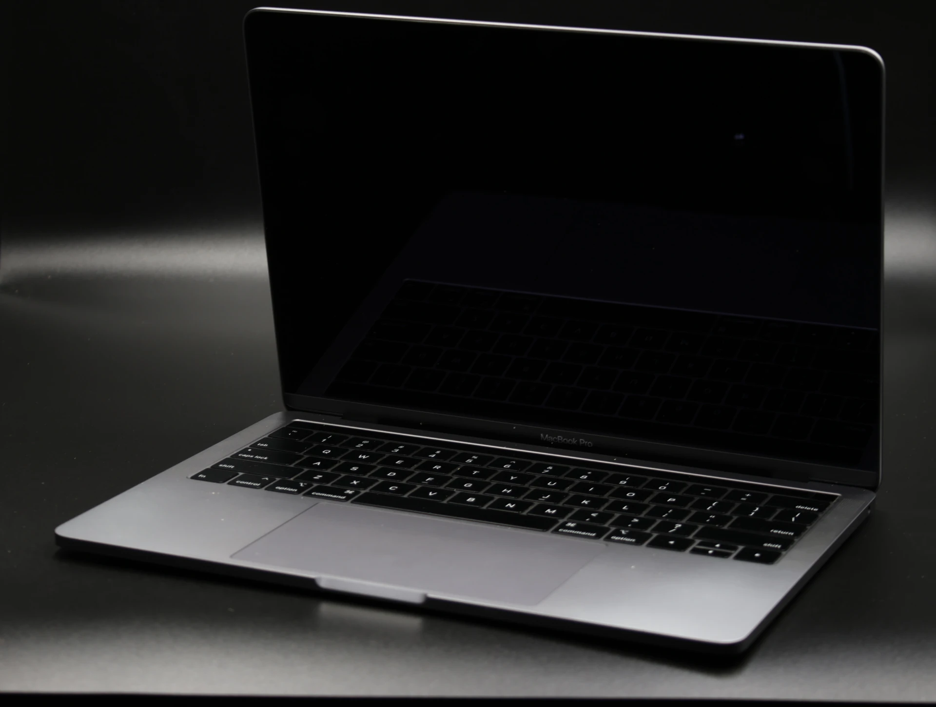 Apple MacBook Pro 13″ Touch Bar 2019 i5 128 GB Space Gray akku - 12 HÓ GARANCIA