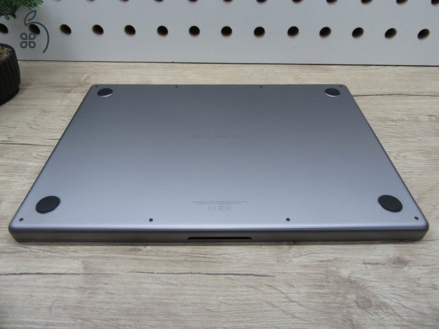 Apple MacBook Pro 16” (2021, M1 Pro) – Liquid Retina XDR + ProMotion 120 Hz, akár 21 óra – 32 GB RAM – 1 TB SSD – Használt, szép állapot – 148 ciklus / 95% akku – 3 hónap garancia