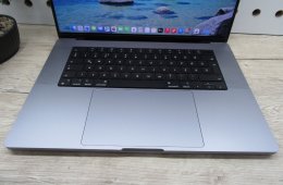 Apple MacBook Pro 16” (2021, M1 Pro) – Liquid Retina XDR + ProMotion 120 Hz, akár 21 óra – 32 GB RAM – 1 TB SSD – Használt, szép állapot – 148 ciklus / 95% akku – 3 hónap garancia