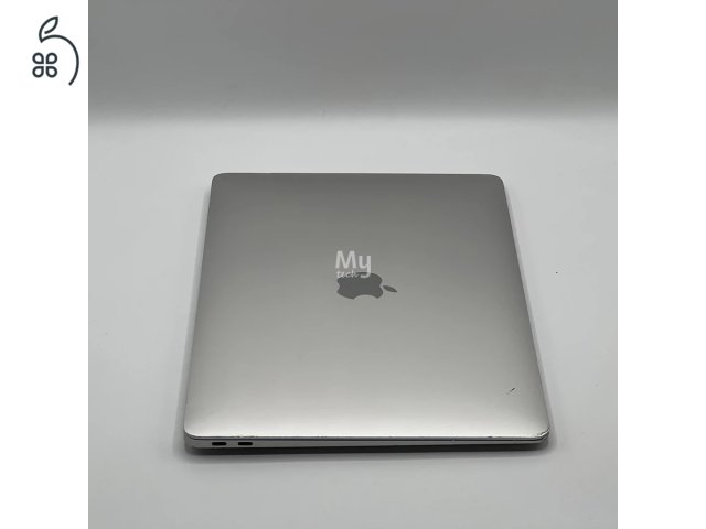 MacBook Air 13″ 2020, M1 8 Cores, 16 GB RAM, 7 core GPU, 256 GB SSD 27% Áfás (0227AB-3644)