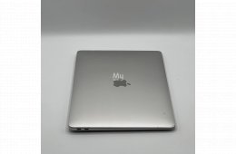 MacBook Air 13″ 2020, M1 8 Cores, 16 GB RAM, 7 core GPU, 256 GB SSD 27% Áfás (0227AB-3644)