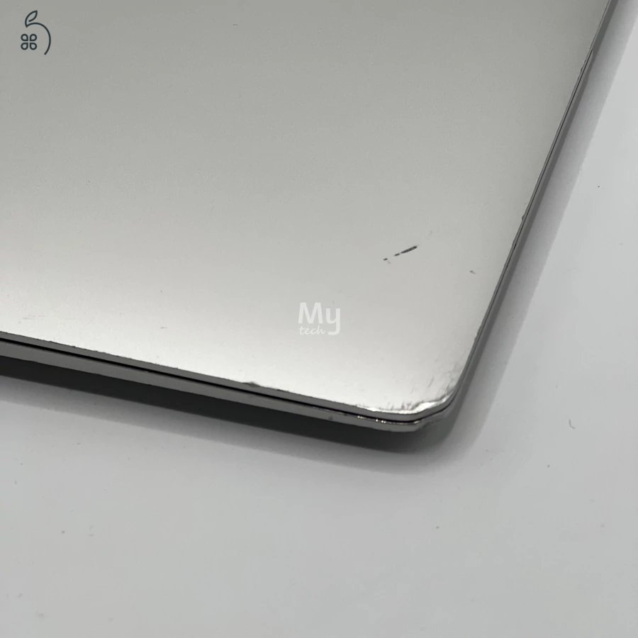 MacBook Air 13″ 2020, M1 8 Cores, 16 GB RAM, 7 core GPU, 256 GB SSD 27% Áfás (0227AB-3644)