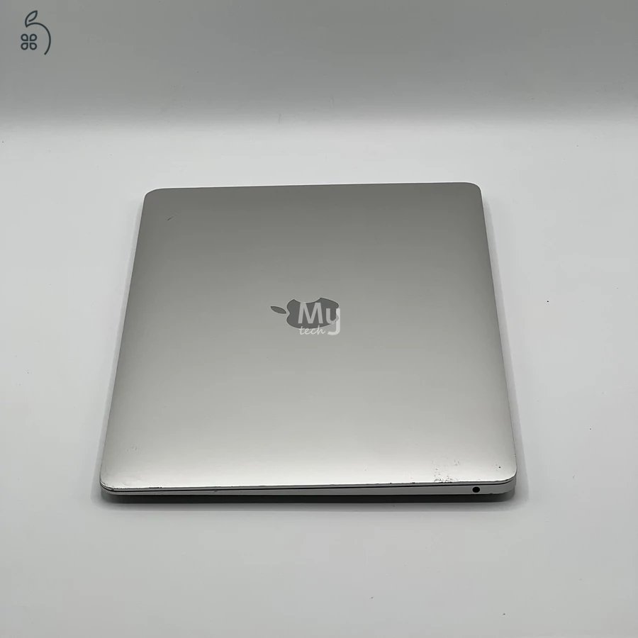 MacBook Air 13″ 2020, M1 8 Cores, 16 GB RAM, 7 core GPU, 256 GB SSD 27% Áfás (0227AB-3644)